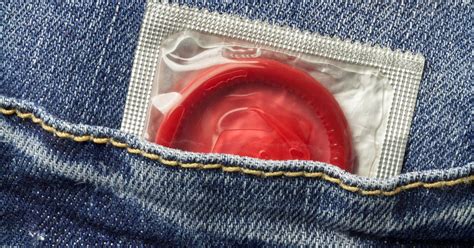 Fafanje brez kondoma do konca Kurba 